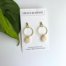 Load image into Gallery viewer, Stacy - Grace &amp; Moon
