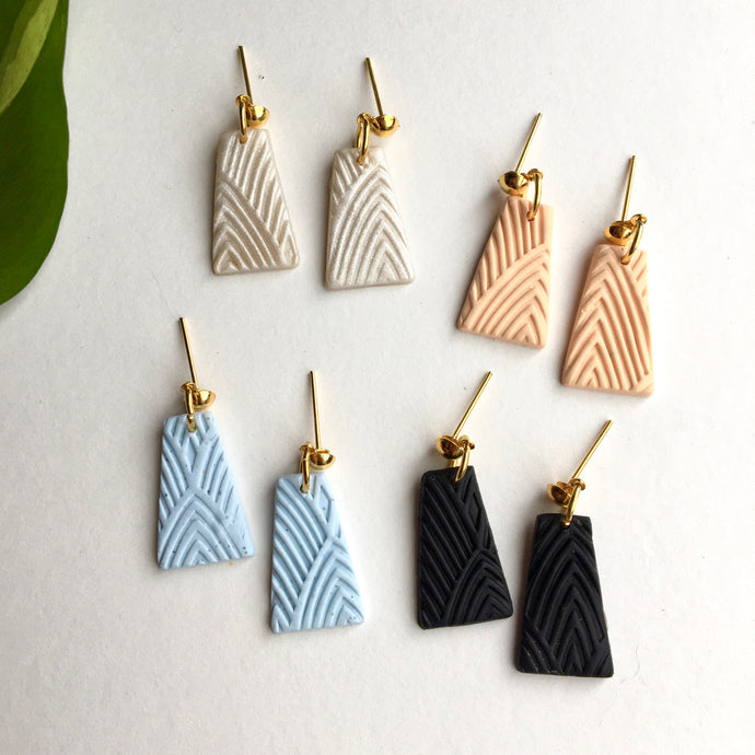 Cassie - Grace & Moon